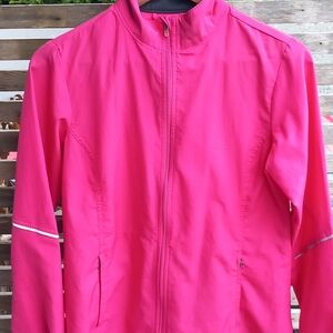 New Balance Women's Vibrant Pink Running Lightweight Jacket Small